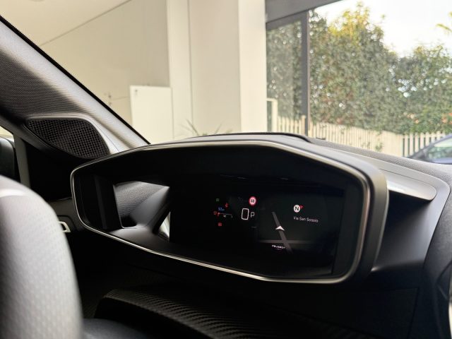 PEUGEOT 208 usata, con Luci diurne LED
