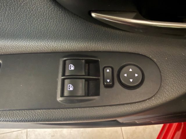 LANCIA Ypsilon usata 10