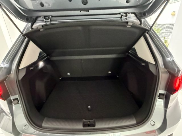 MG ZS usata, con Sedile posteriore sdoppiato