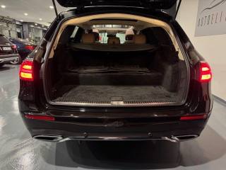 MERCEDES-BENZ E 300 usata, con Leve al volante