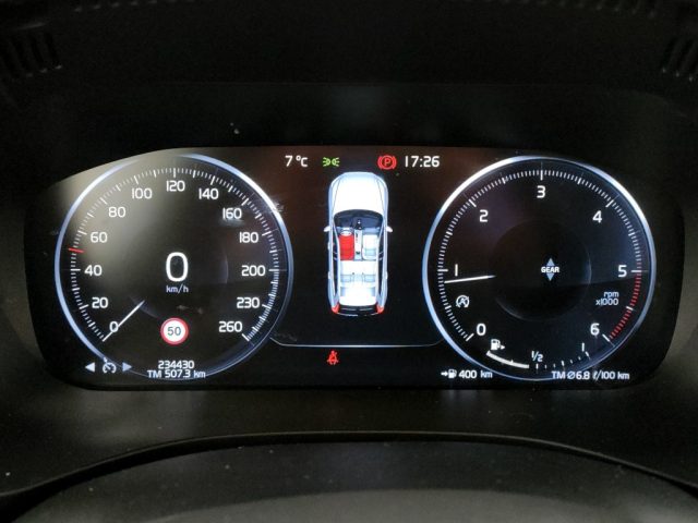 VOLVO XC60 usata, con Autoradio digitale
