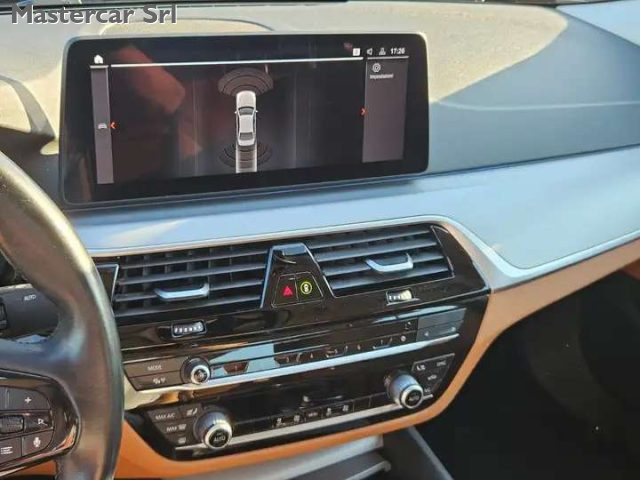 BMW 530 usata, con Fari LED