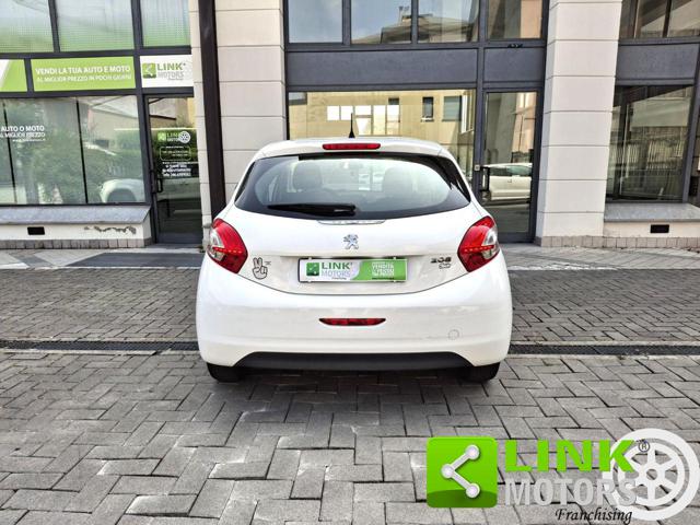 PEUGEOT 208 usata, con Fendinebbia