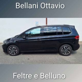 VOLKSWAGEN Touran usata, con Autoradio
