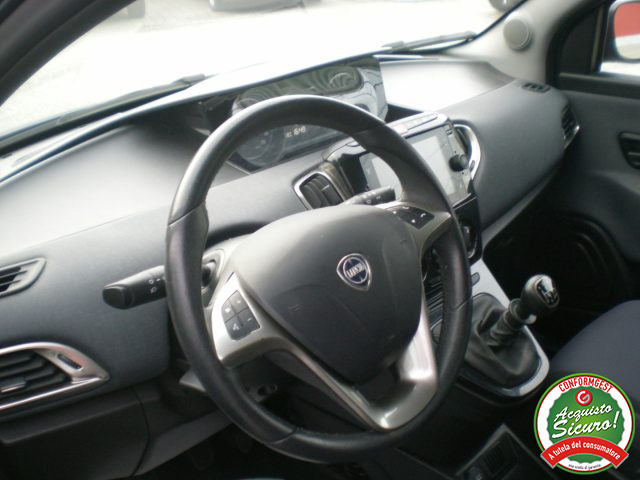 LANCIA Ypsilon usata, con Bluetooth