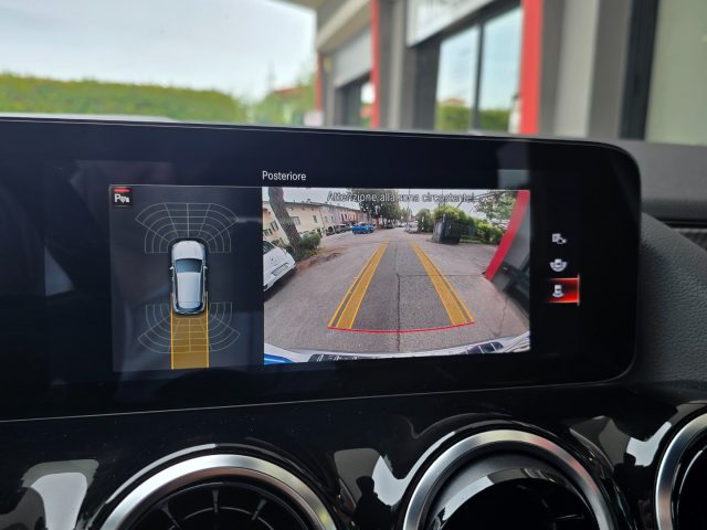 MERCEDES-BENZ GLA 200 usata, con Frenata d