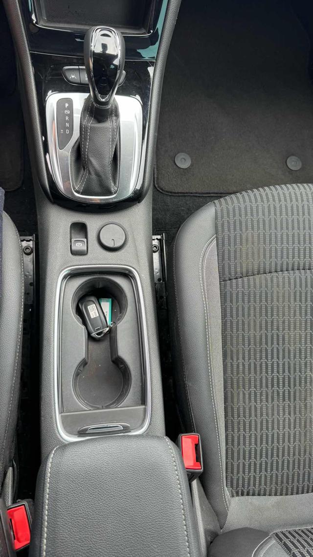 OPEL Astra usata, con Volante in pelle