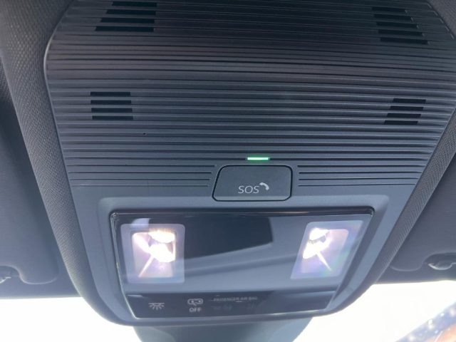 VOLKSWAGEN ID.4 usata, con Fari LED