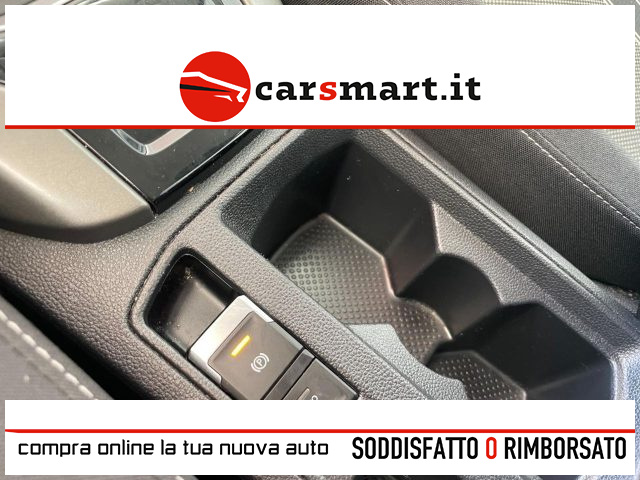 VOLKSWAGEN T-Roc usata, con Touch screen