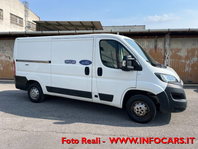 PEUGEOT Boxer usata, con ESP