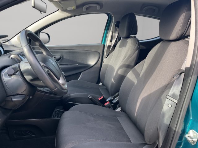 LANCIA Ypsilon usata, con Controllo trazione