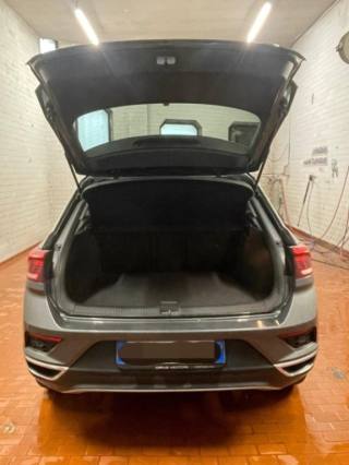 VOLKSWAGEN T-Roc usata, con USB