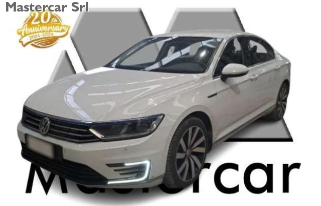 VOLKSWAGEN Passat usata, con ABS