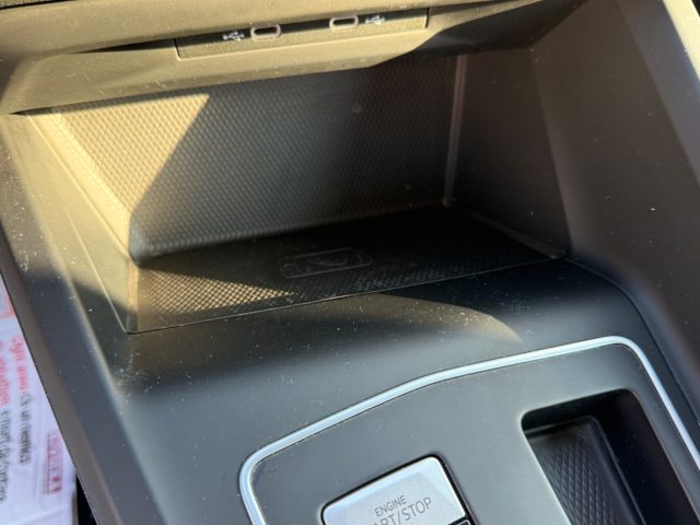 VOLKSWAGEN Golf usata, con Autoradio digitale