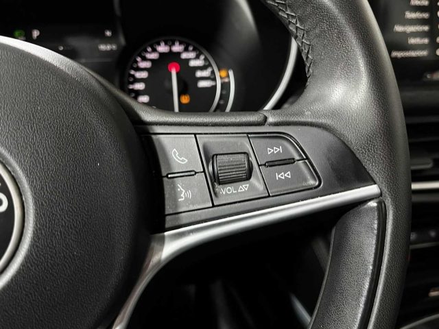 ALFA ROMEO Stelvio usata, con Sensore di luce