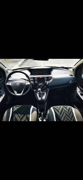 LANCIA Ypsilon usata 15