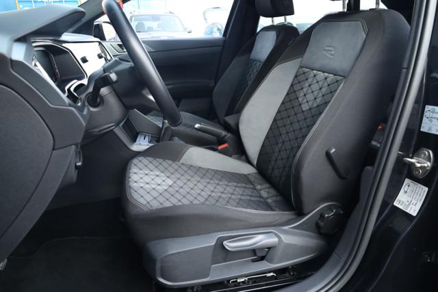 VOLKSWAGEN Taigo usata, con Autoradio