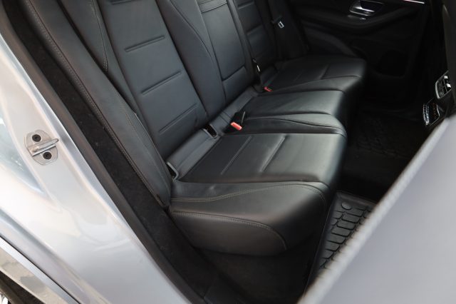 MERCEDES-BENZ GLE 350 usata, con Carica per smartphone a induzione