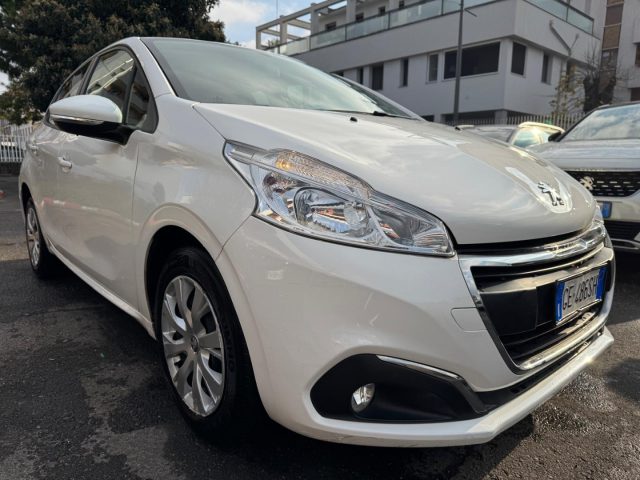 PEUGEOT 208 usata, con Airbag