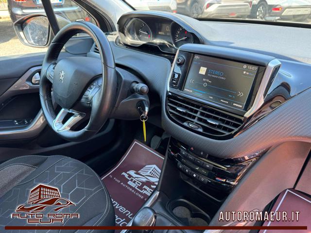 PEUGEOT 2008 usata, con Touch screen