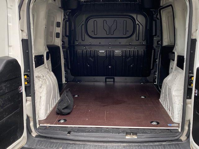 OPEL Combo usata, con Lettore CD