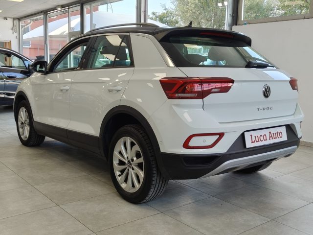 VOLKSWAGEN T-Roc usata, con Autoradio