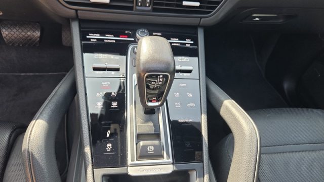 PORSCHE Cayenne usata, con Volante multifunzione