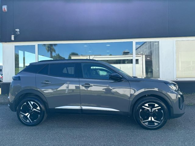 PEUGEOT 2008 usata, con Autoradio