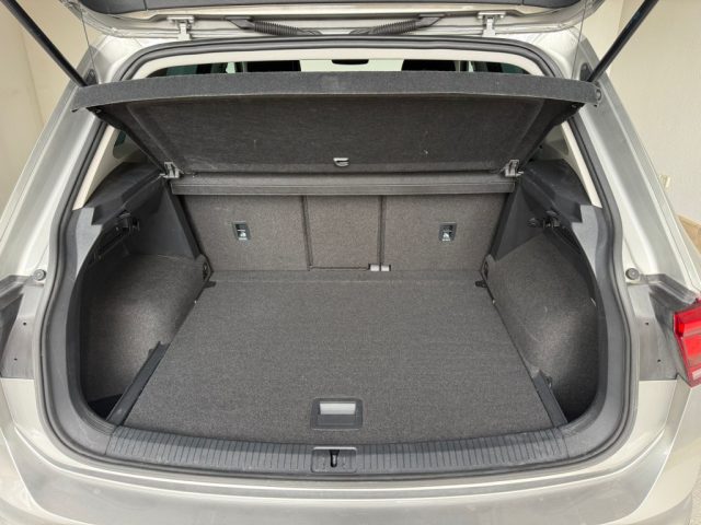 VOLKSWAGEN Tiguan usata, con Sensori di parcheggio posteriori