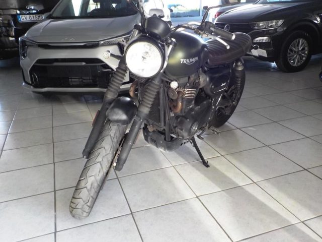 TRIUMPH Street Scrambler 900 usata 2