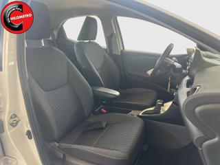TOYOTA Yaris usata, con USB