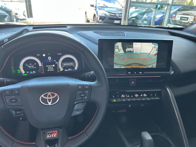 TOYOTA C-HR usata, con Controllo automatico clima