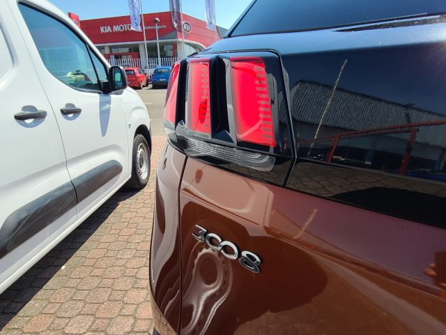 PEUGEOT 3008 usata, con Fendinebbia