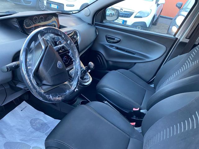 LANCIA Ypsilon usata, con Isofix