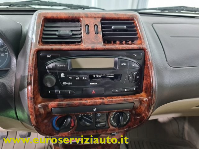 NISSAN Terrano II usata, con Specchietti laterali elettrici