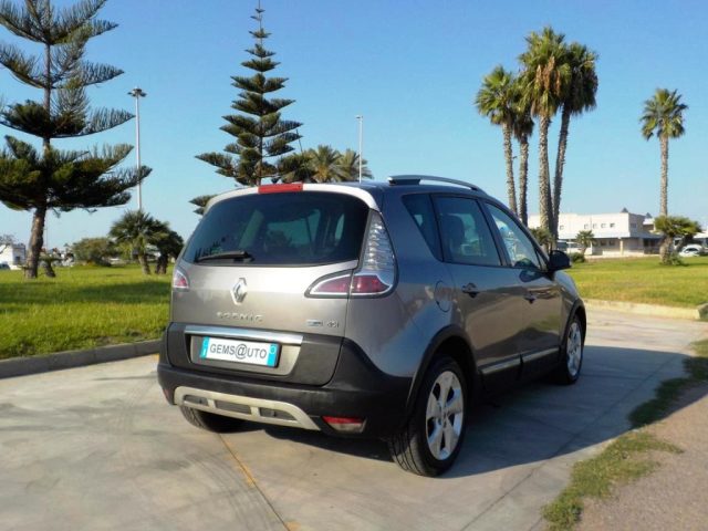 RENAULT Scenic usata, con Alzacristalli elettrici