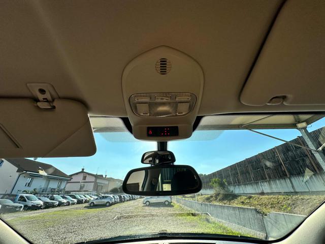 PEUGEOT 5008 usata, con Vetri oscurati