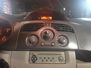 RENAULT Kangoo usata 8