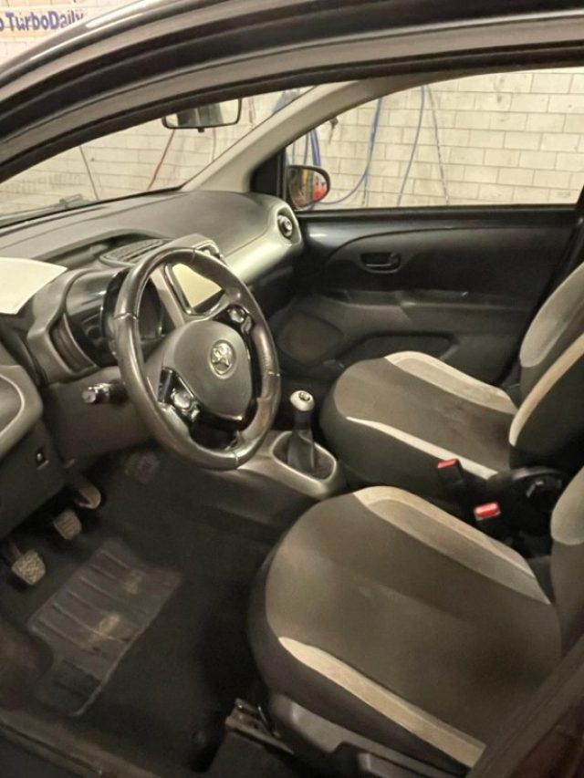 TOYOTA Aygo usata, con Controllo trazione