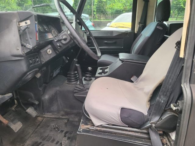 LAND ROVER Defender usata 12