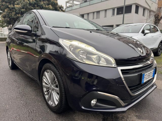 PEUGEOT 208 usata, con Airbag laterali