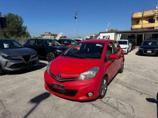 TOYOTA Yaris usata, con Airbag