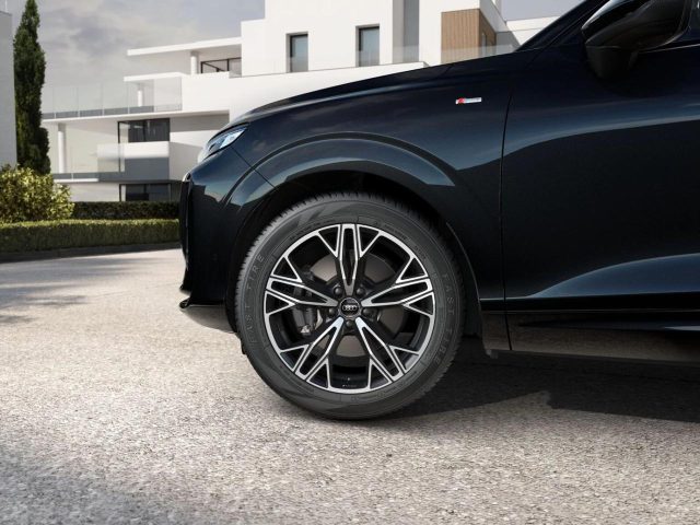 AUDI Q3 usata, con Autoradio