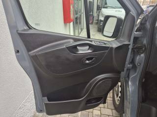 RENAULT Trafic usata, con Autoradio