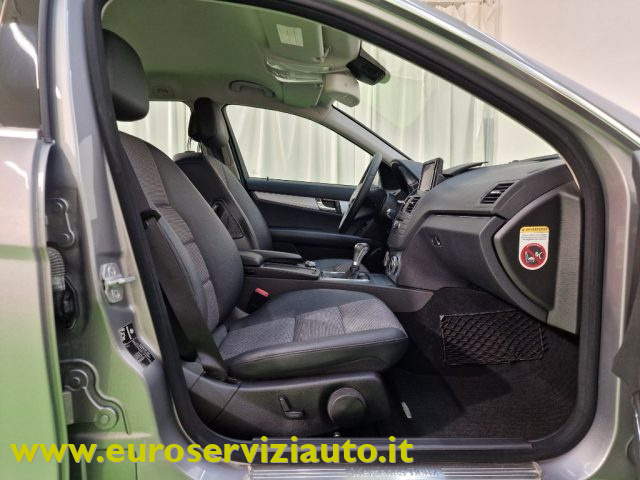 MERCEDES-BENZ C 220 usata, con Luci diurne