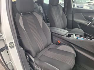 PEUGEOT 3008 usata, con Airbag testa