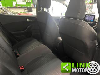 FORD Fiesta usata, con Sensori di parcheggio posteriori
