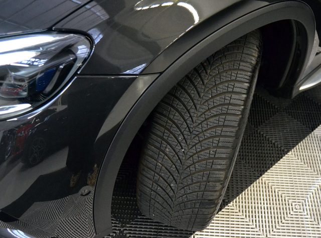 MERCEDES-BENZ GLC 220 usata, con Sedili sportivi
