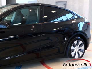 TESLA Model Y usata, con Fari LED