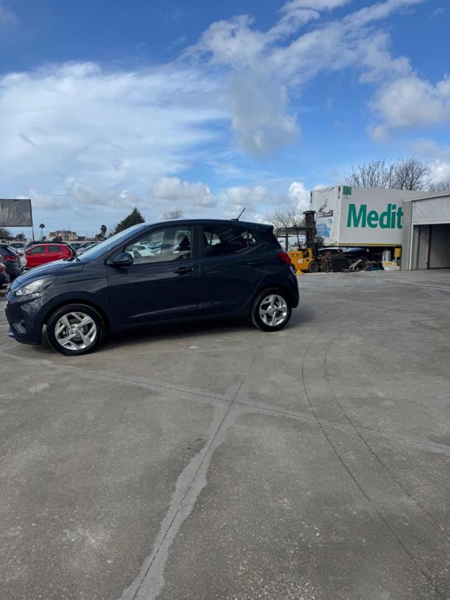 HYUNDAI i10 usata, con Airbag